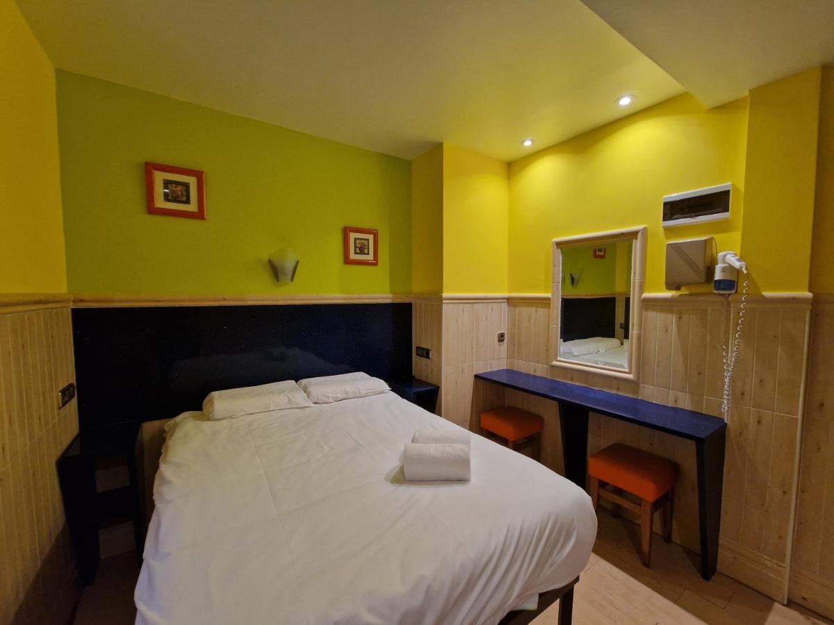 Pension Izar Bat Guesthouse - Self Check-In — Photos 1